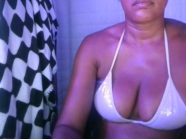 jenkini live cam on BongaCams