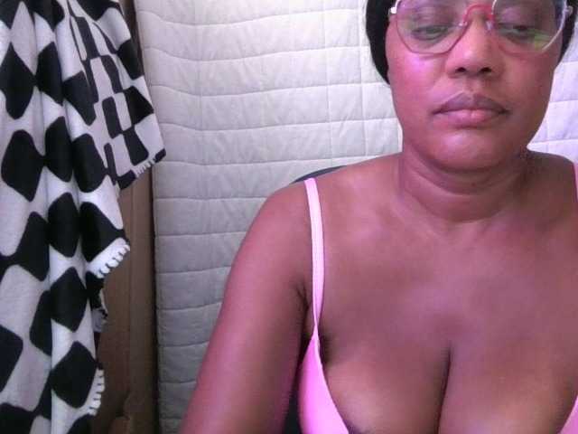 jenkini live cam on BongaCams