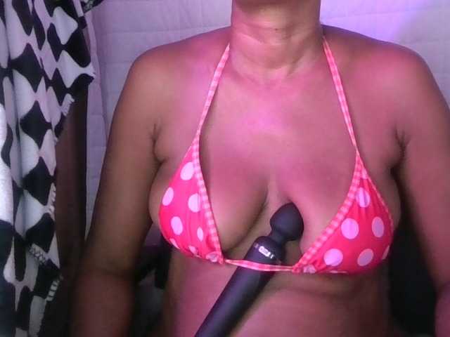 jenkini, live now on BongaCams