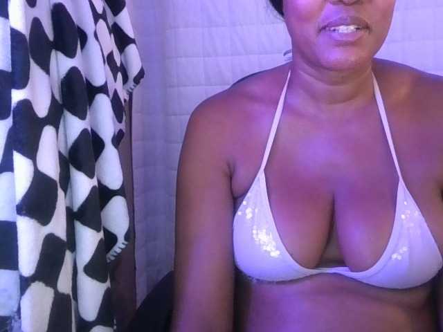 jenkini, en vivo ahora en BongaCams