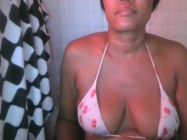jenkini, live now on BongaCams