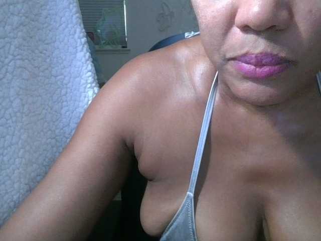 jenkini live cam on BongaCams
