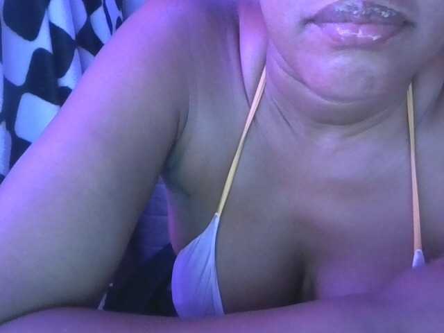 jenkini live cam on BongaCams