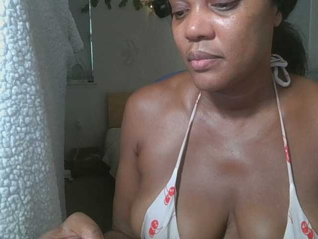 jenkini live cam on BongaCams