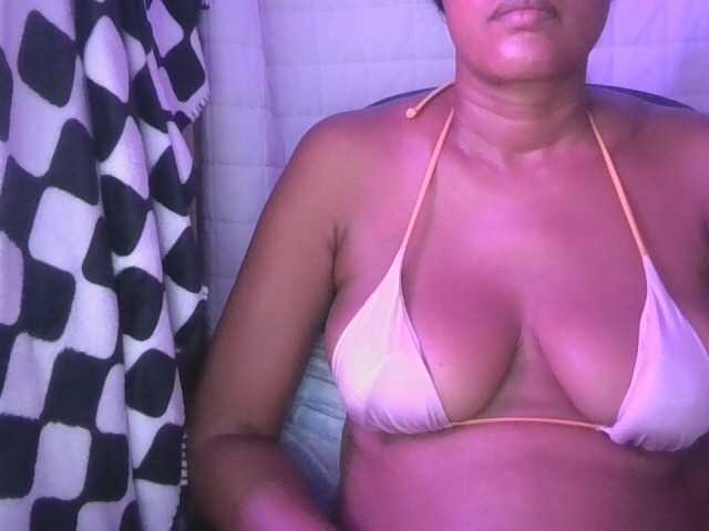 jenkini live cam on BongaCams