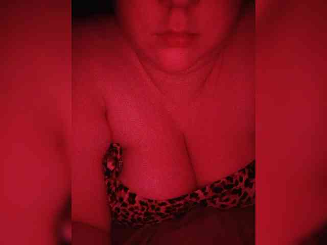 Lovelina00 webcam