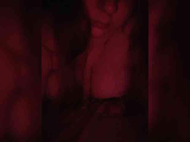 Lovelina00 webcam