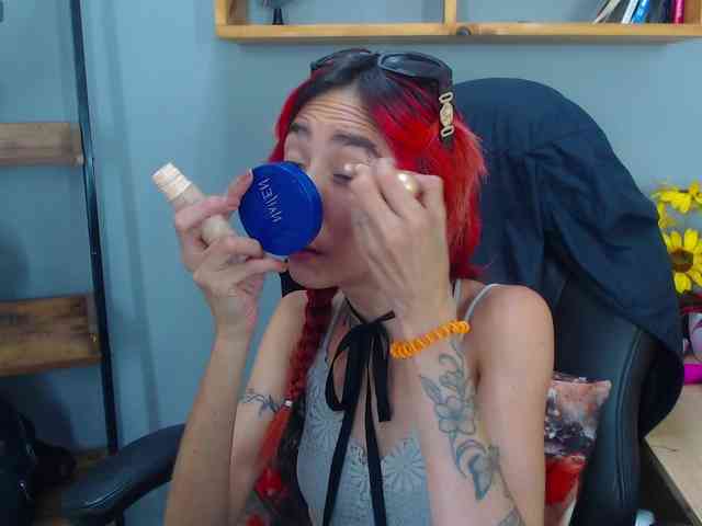 ErikaStevens webcam