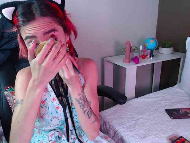 ErikaStevens webcam