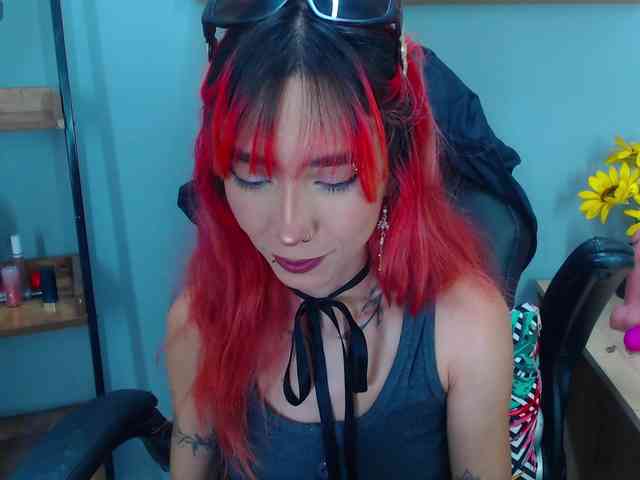 ErikaStevens webcam