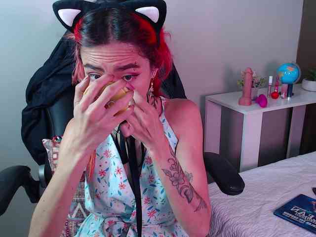 ErikaStevens webcam
