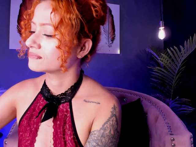 amyevans live cam on BongaCams