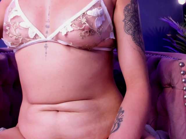amyevans live cam on BongaCams