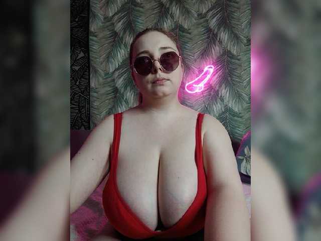 Caramel-pussy live cam on BongaCams