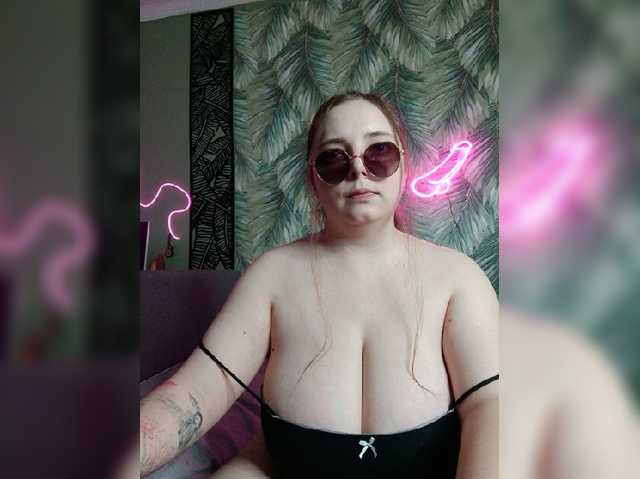 Caramel-pussy live cam