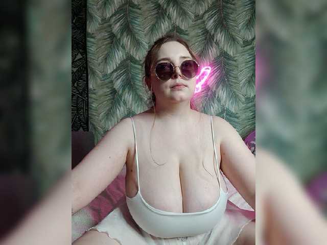 _-Bulochka-_ live cam preview