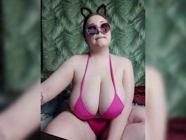 Caramel-pussy Live Webcam on BongaCams