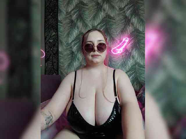 Caramel-pussy Caramel-pussy