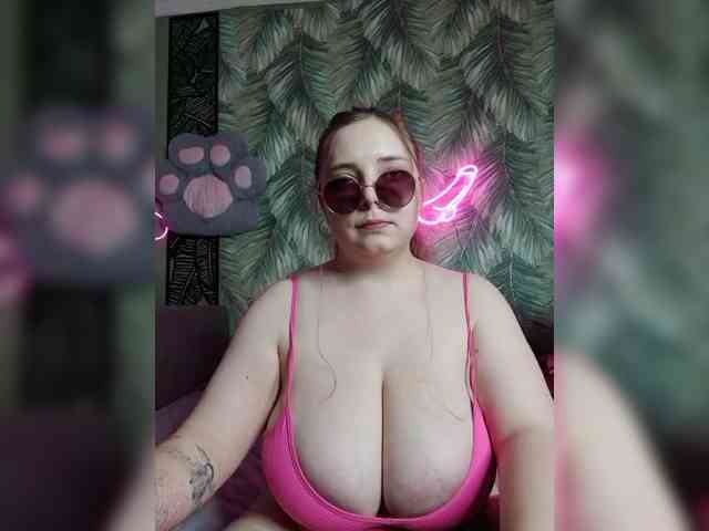 Caramel-pussy Live Webcam on BongaCams