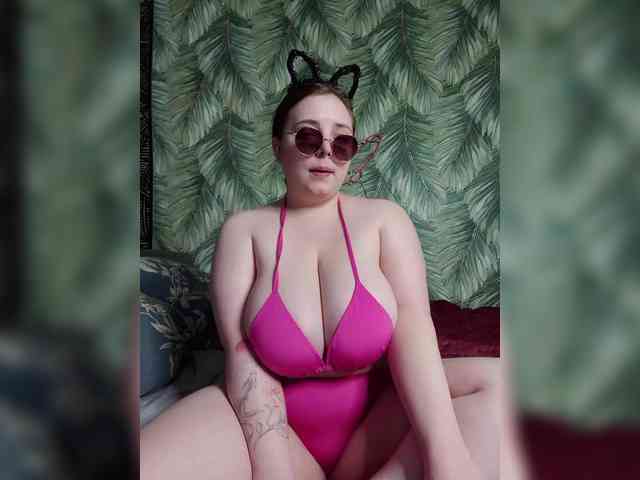 Caramel-pussy Live Webcam on BongaCams