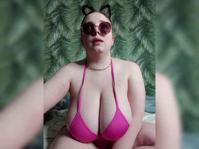 Caramel-pussy Live Webcam on BongaCams