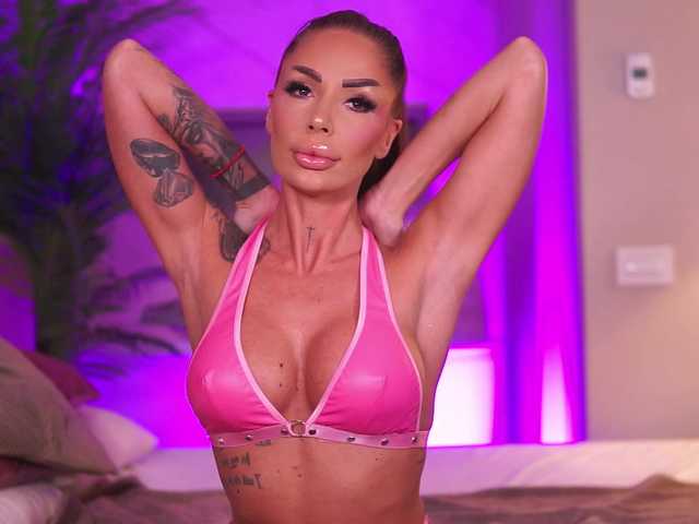 RaquelleVon live cam