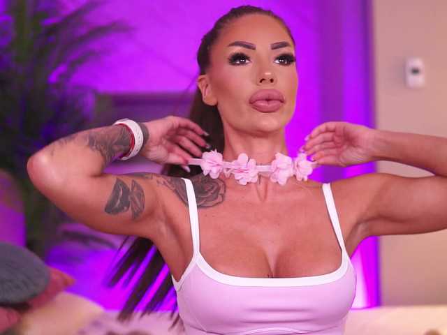 RaquelleVon live webcam show