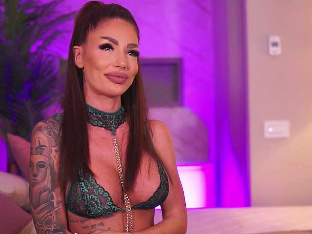 RaquelleVon