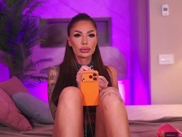 RaquelleVon
