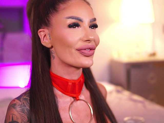 RaquelleVon