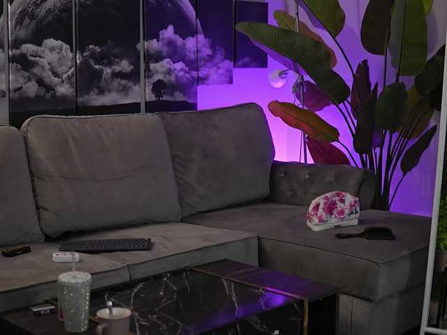 Sex chat gratuit in direct cu RaquelleVon pe BongaCams