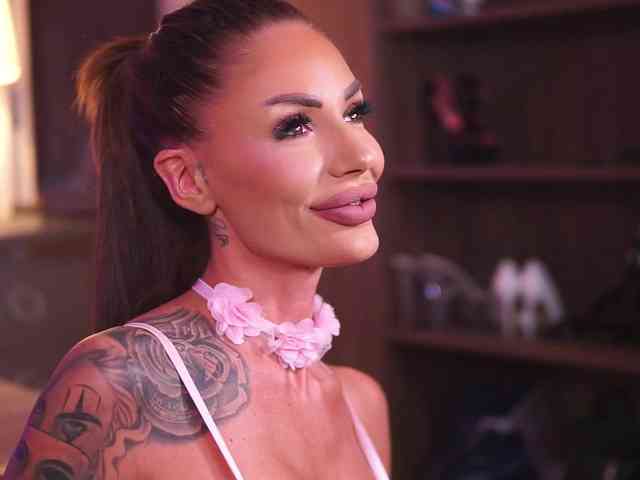 RaquelleVon