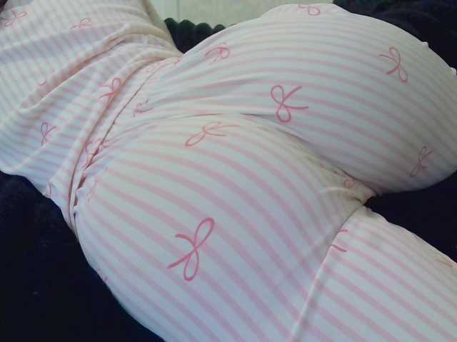 MiniMilfa live cam on BongaCams