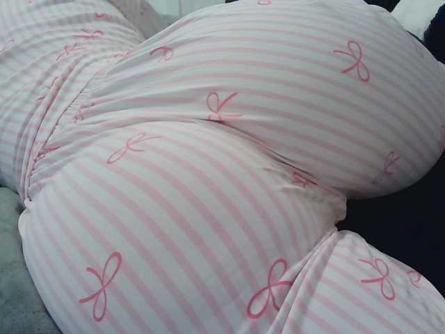 MiniMilfa live cam on BongaCams
