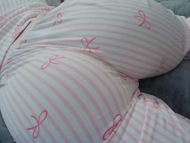 MiniMilfa live cam on BongaCams