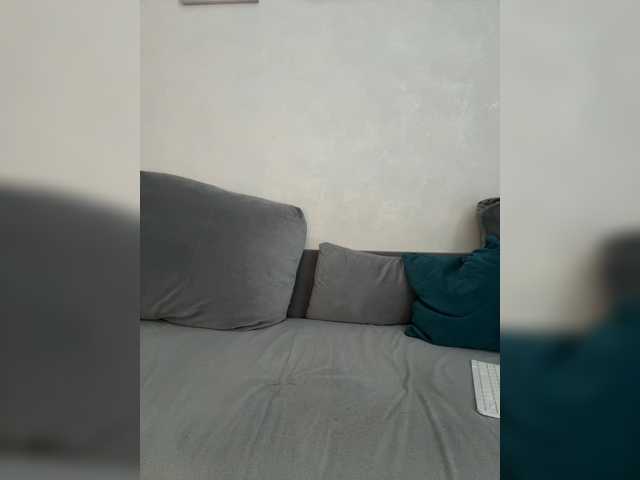 Ylia2111-1, en directo ahora en BongaCams