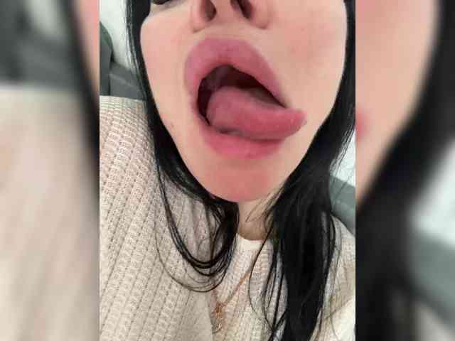 _Ylia_ webcam