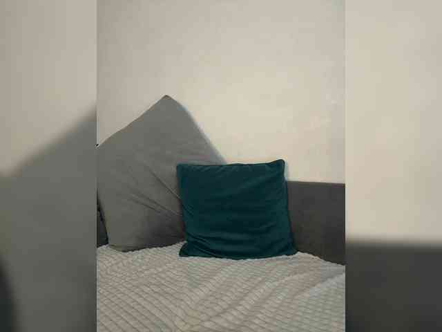 _Ylia_ webcam