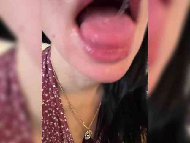 _Ylia_ webcam