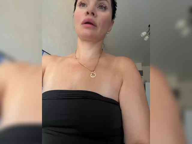 _Ylia_ webcam