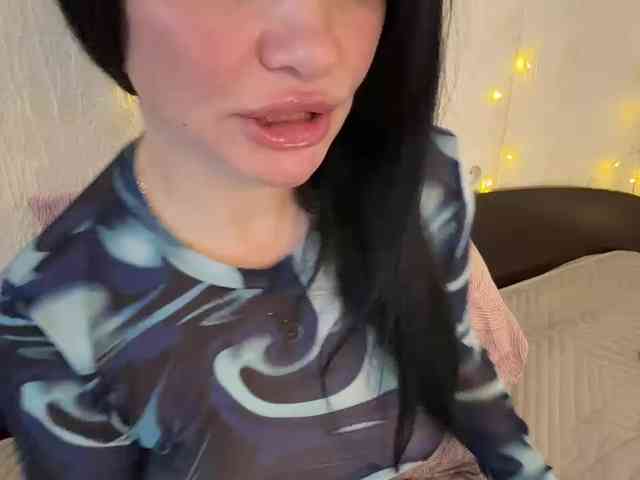 _Ylia_ webcam
