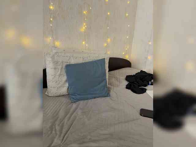 _Ylia_ webcam