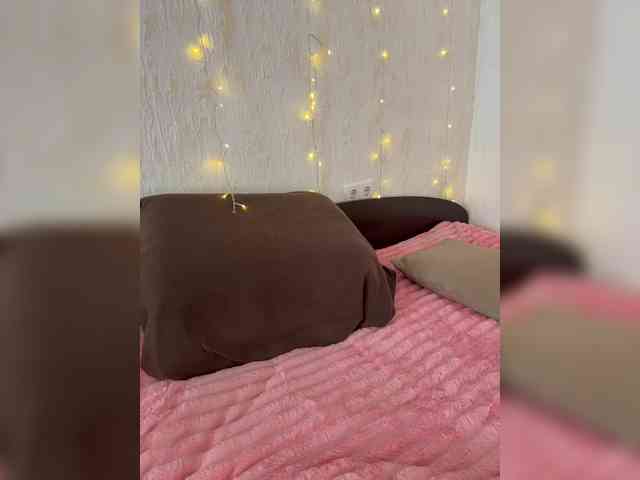 _Ylia_ webcam