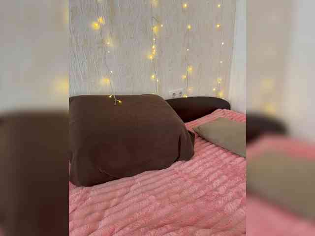 _Ylia_ webcam