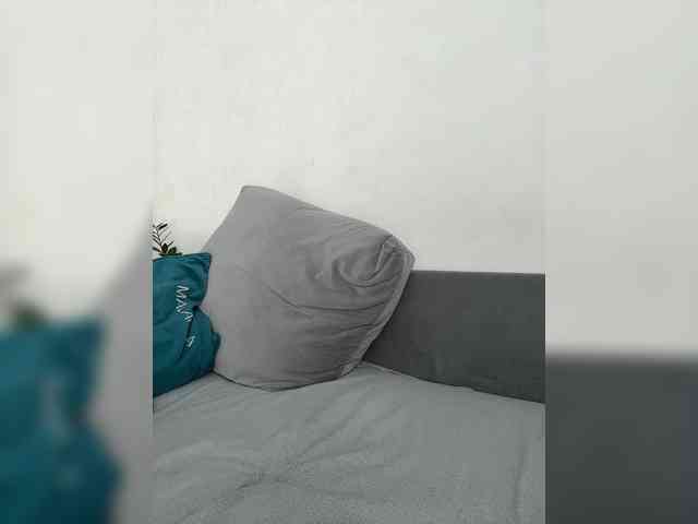 _Ylia_ webcam