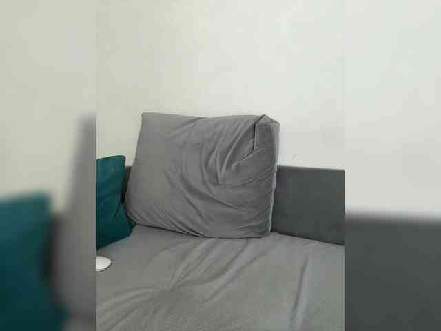 _ylia_'s live room