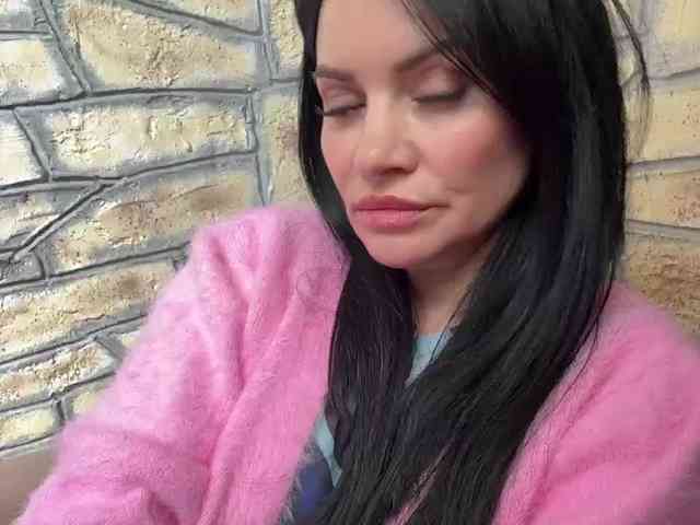 _Ylia_ webcam
