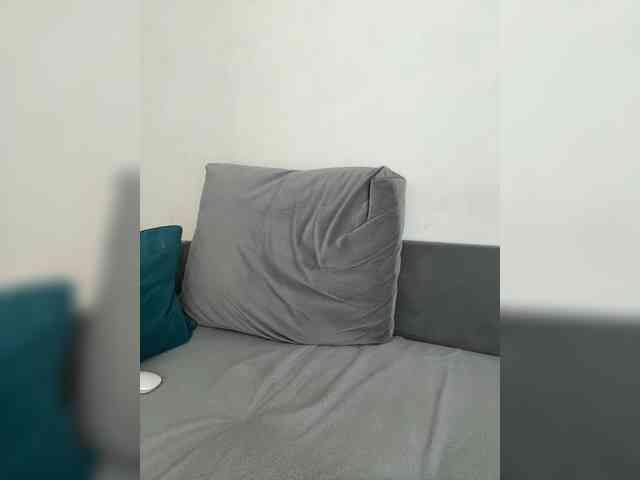_Ylia_ webcam