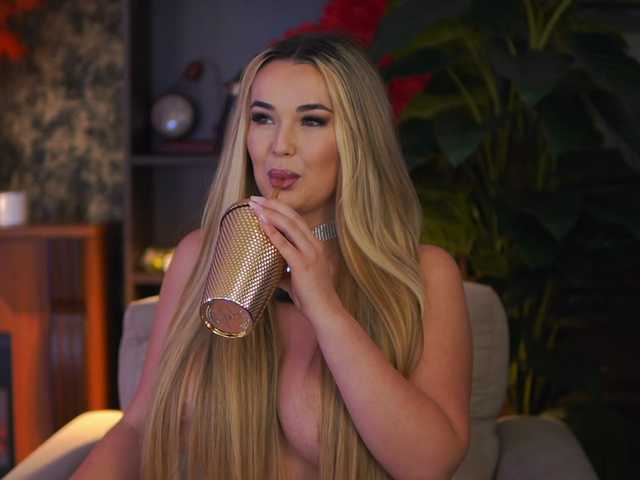 EvaSunderland live cam on BongaCams