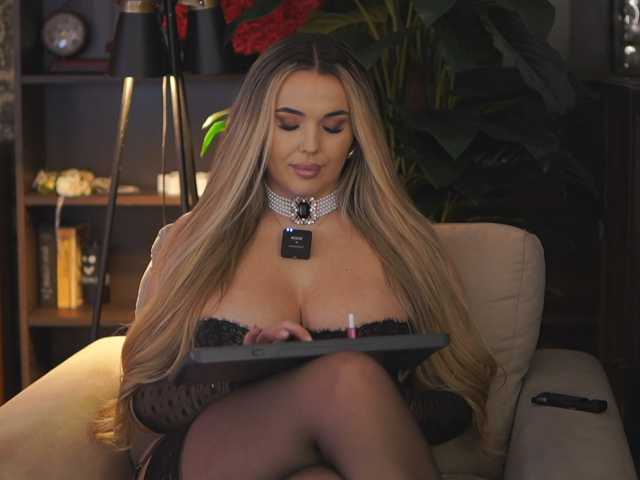 EvaSunderland live cam on BongaCams